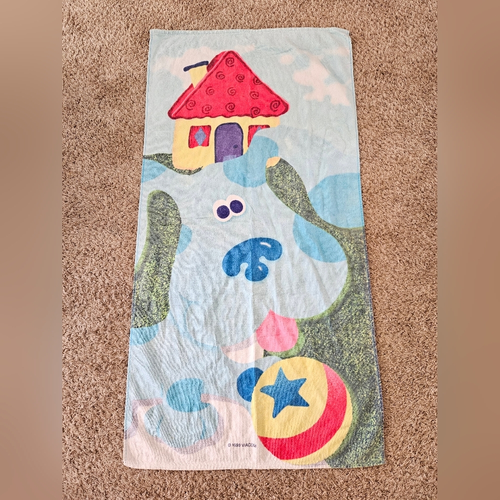 Blues Clues Backyard Kids' Beach Towel with Playful Dog & Ball 1999 Vintage